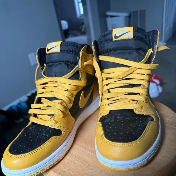 Retro Jordans - Picture 15 of 16